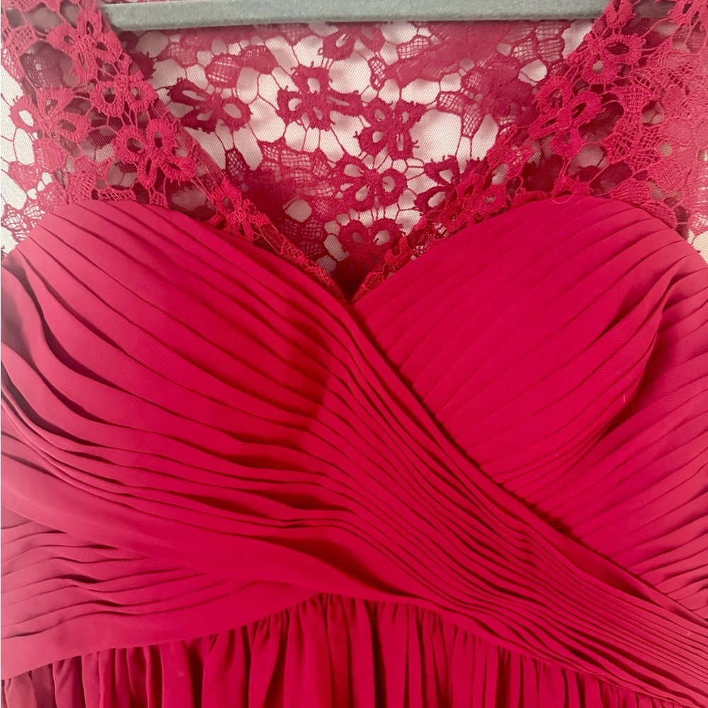 😸JJs House Vibrant Red Gown EUC - Picture 3 of 6
